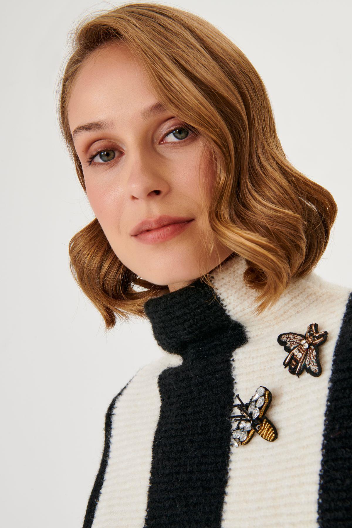 Brooch Detailed Striped Black & White Knitwear Sweater