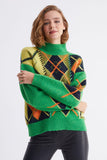 Hidh neck diamond design jacquarded green tricot knit jumper