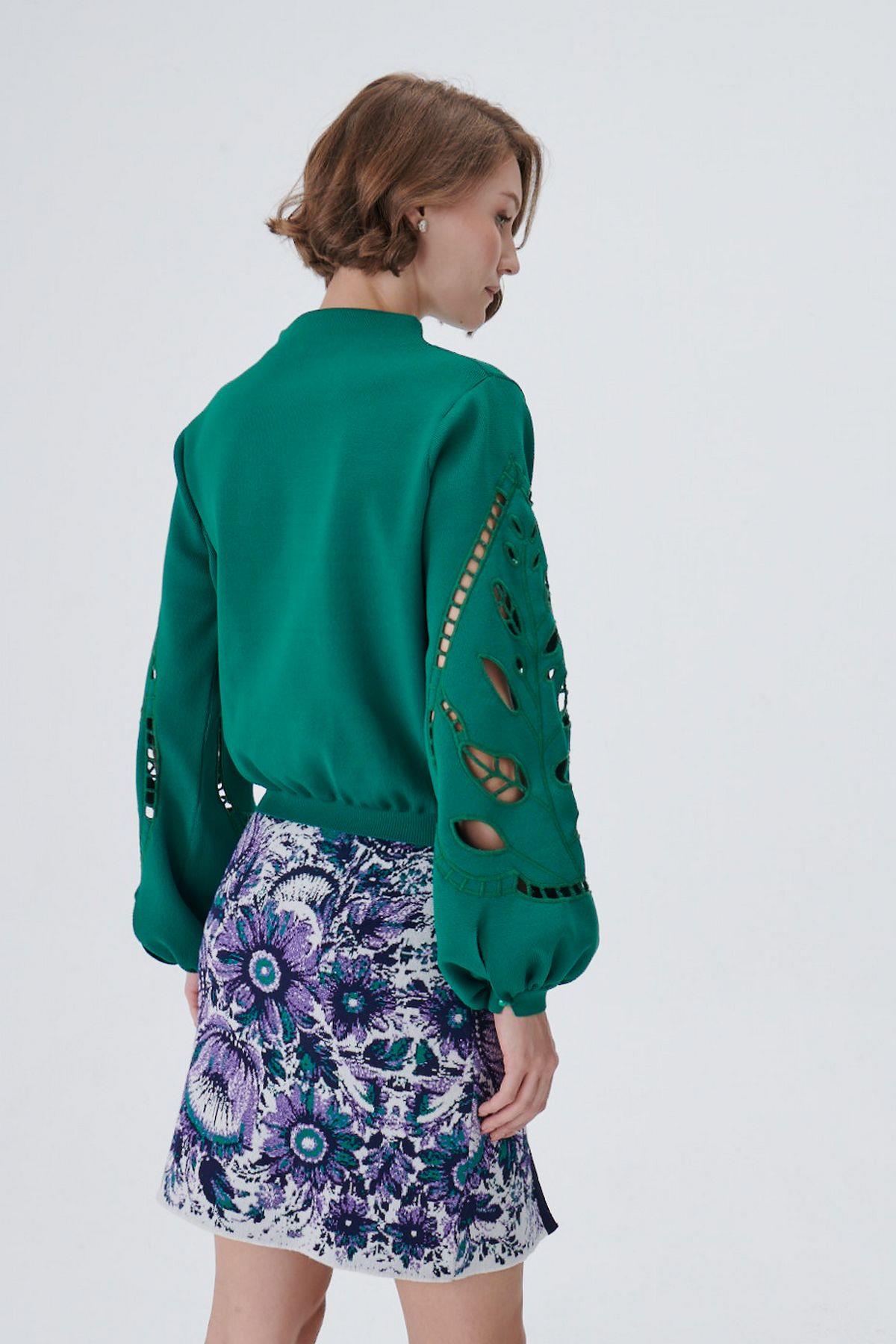 High Collar Sleeve Embroidered Green Knitwear Sweater