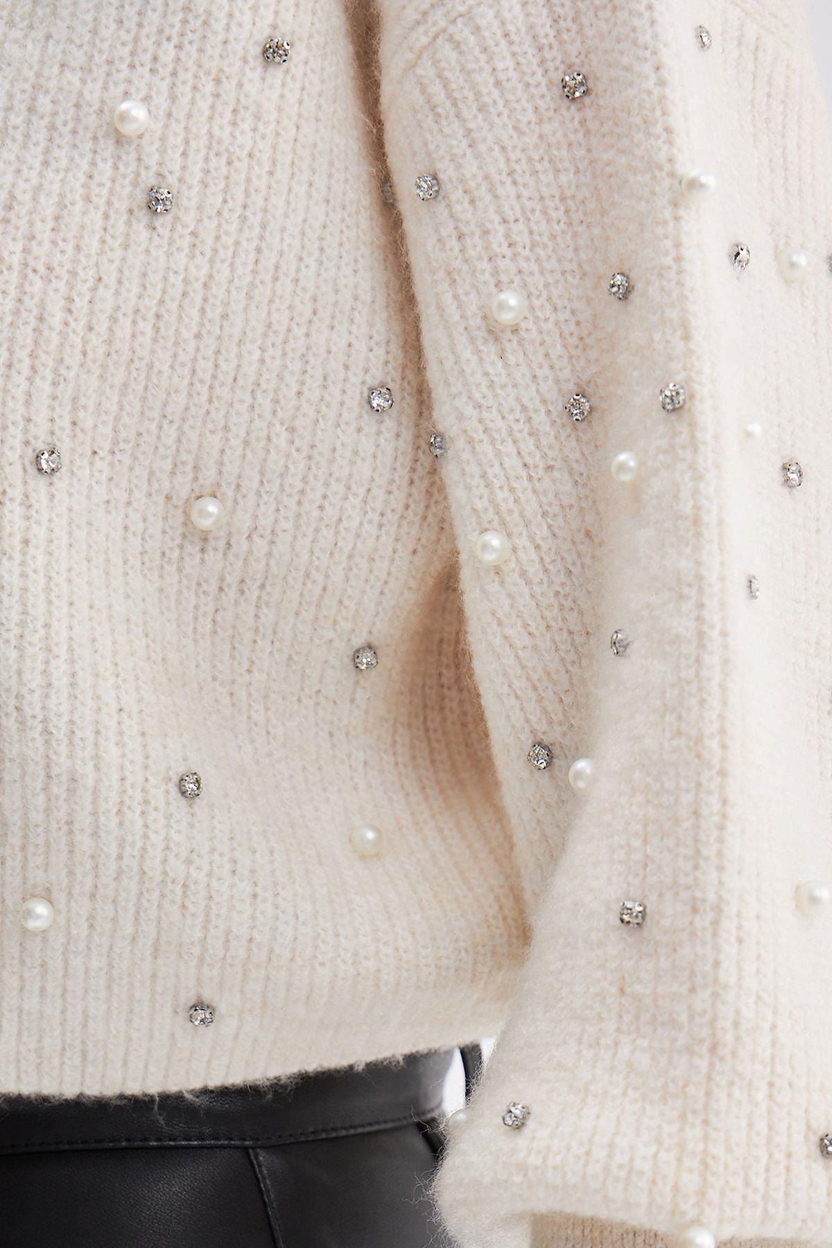 Low Shoulder Pearls Balloon Sleeve Knitwear Sweater