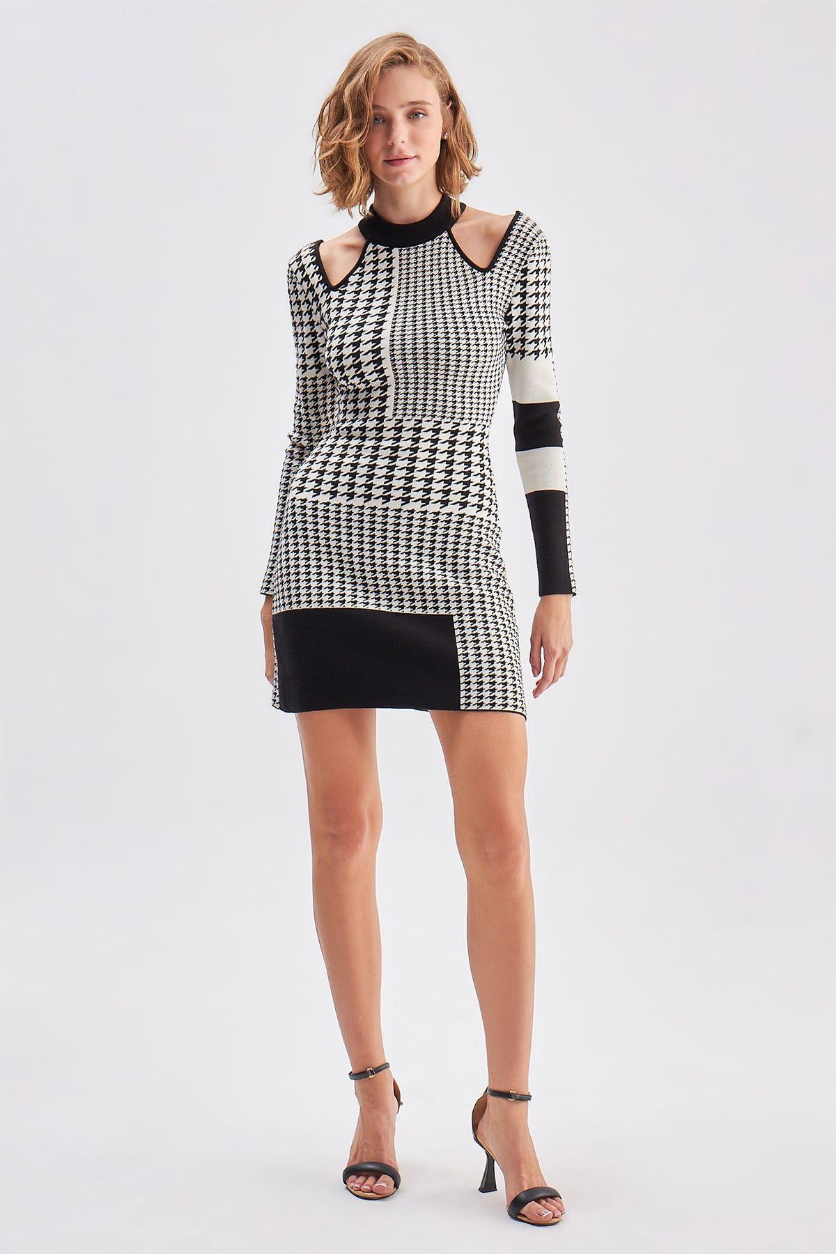 Black and White Patterned Cut Out Knitwear Dress