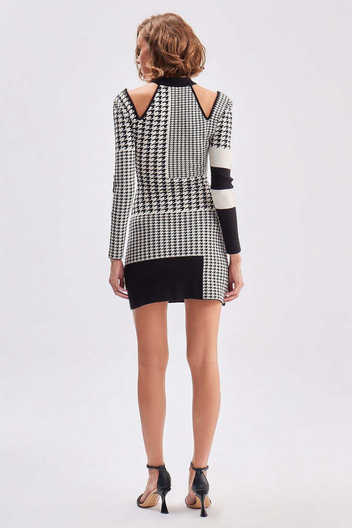 Black and White Patterned Cut Out Knitwear Dress